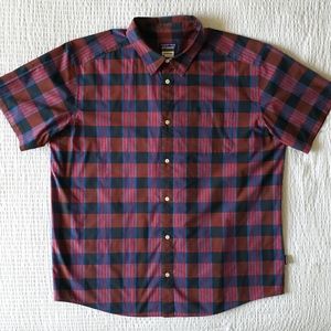 PATAGONIA Men's Organic Cotton SS Button-Down Shirt (XXL) Red, Navy